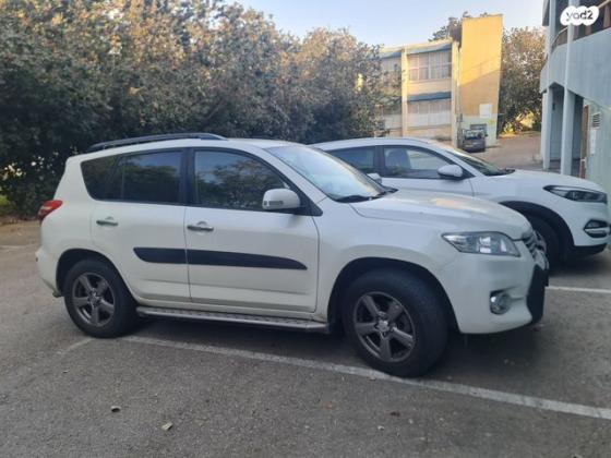 טויוטה RAV4 ארוך 4X4 Premium Plus אוט' 2.0 (158 כ"ס) בנזין 2012 למכירה בראשון לציון