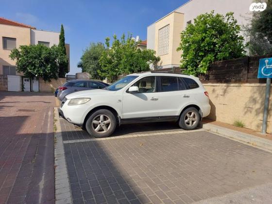 יונדאי סנטה פה 4X4 Luxury אוט' בנזין 7 מק' 2.7 (189 כ''ס) בנזין 2007 למכירה באשדוד