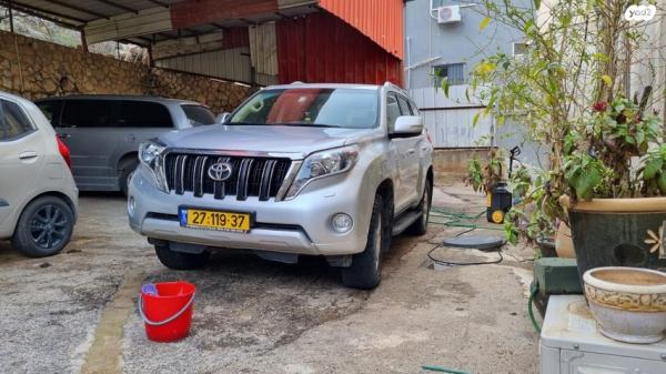 טויוטה לנד קרוזר ארוך 4X4 Luxury אוט' דיזל 7 מק' 2.8 (177 כ"ס) דיזל 2016 למכירה בכפר תבור