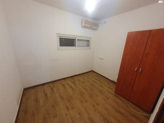 יצחק רגר 175 (שכונה ד)