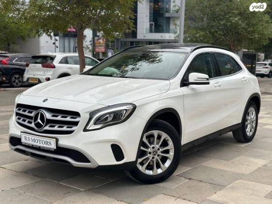 מרצדס GLA GLA200 Urban FL אוט' 1.6 (156 כ"ס) [2017 ואילך] בנזין 2019 למכירה בחולון
