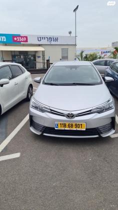 טויוטה קורולה Sun אוט' 1.6 (132 כ"ס) בנזין 2018 למכירה בכפר סבא