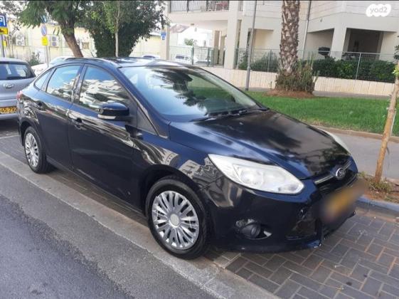 פורד פוקוס Trend סטיישן אוט' 1.6 (125 כ''ס) בנזין 2012 למכירה בתל אביב יפו