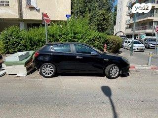 אלפא רומיאו ג'ולייטה Turismo רובוטית 1.4 (170 כ''ס) בנזין 2016 למכירה בתל אביב יפו