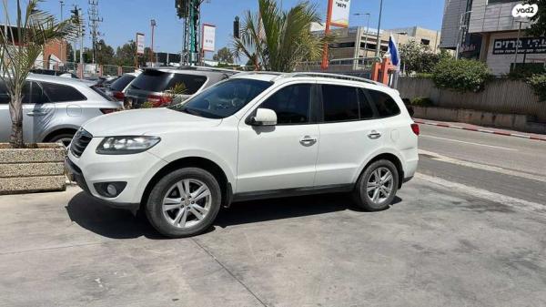 יונדאי סנטה פה 4X4 Executive אוט' בנזין 7 מק' 2.3 (174 כ''ס) בנזין 2011 למכירה בראשון לציון