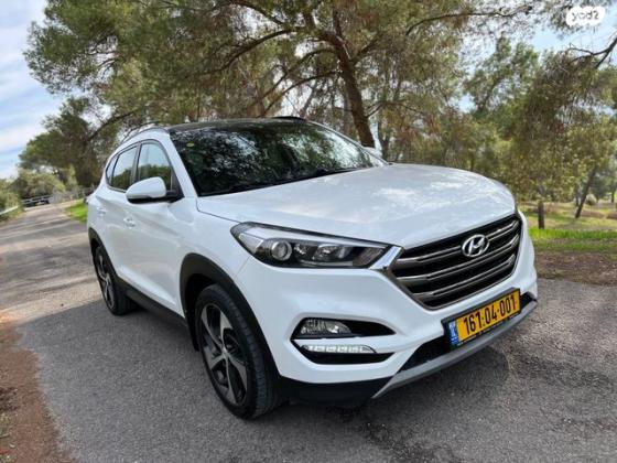 יונדאי טוסון Luxury אוט' בנזין 2.0 (155 כ"ס) בנזין 2018 למכירה בנצרת