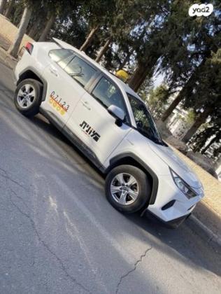 טויוטה RAV4 הייבריד Basis הייבריד אוט' 2.5 (178 כ''ס) בנזין 2022 למכירה בבית שמש