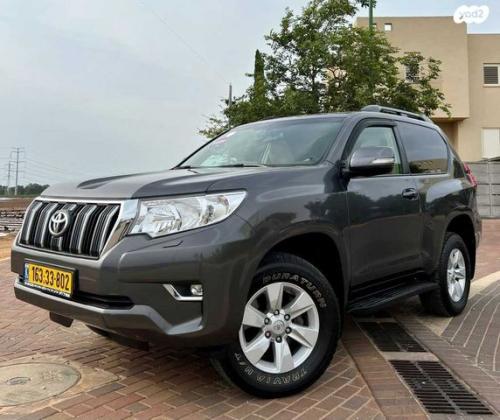 טויוטה לנד קרוזר קצר 4X4 Luxury אוט' דיזל 2.8 (177 כ"ס) דיזל 2020 למכירה באבן יהודה
