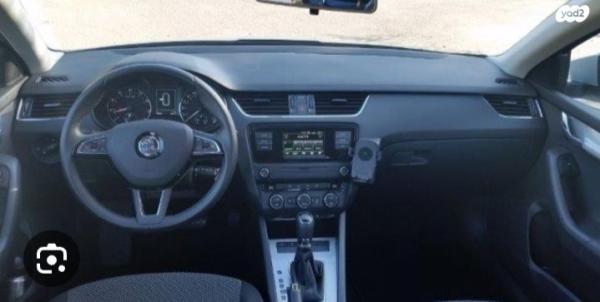 סקודה אוקטביה Ambition אוט' 1.2 (110 כ"ס) בנזין 2015 למכירה ברמת גן