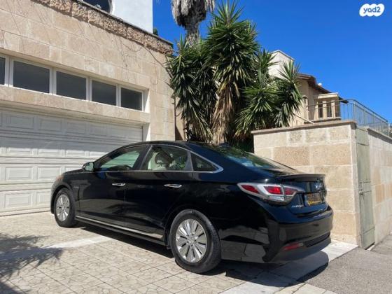 יונדאי סונטה הייבריד Premium הייבריד אוט' 2.0 (154 כ"ס) בנזין 2016 למכירה בחיפה