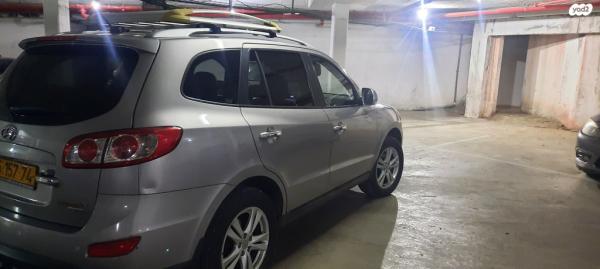 יונדאי סנטה פה 4X4 Luxury אוט' בנזין 7 מק' 2.3 (174 כ''ס) בנזין 2011 למכירה בגדרה