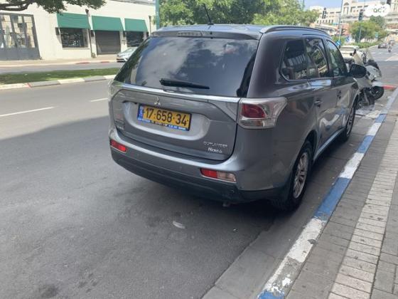 מיצובישי אאוטלנדר Instyle אוט' 5 מק' 2.0 (150 כ"ס) בנזין 2015 למכירה בתל אביב יפו