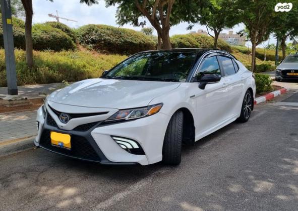 טויוטה קאמרי SE הייבריד אוט' 4 דל' 2.5 (211 כ''ס) בנזין 2019 למכירה בקרית אונו