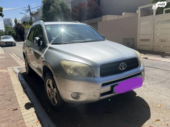 טויוטה RAV4 ארוך 4X4 Premium אוט' 2.0 (152 כ''ס) בנזין 2007 למכירה ברמת גן