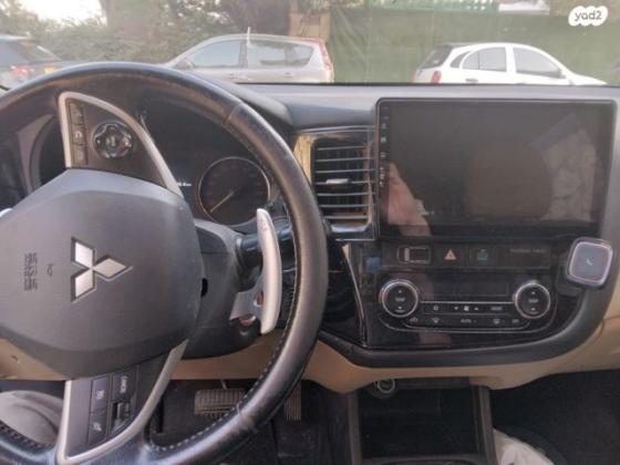 מיצובישי אאוטלנדר Instyle אוט' 7 מק' 2.0 (150 כ"ס) בנזין 2014 למכירה בעלי