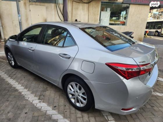 טויוטה קורולה GLI-FL אוט' 1.6 (132 כ''ס) [2013-2016] בנזין 2013 למכירה בגבעתיים