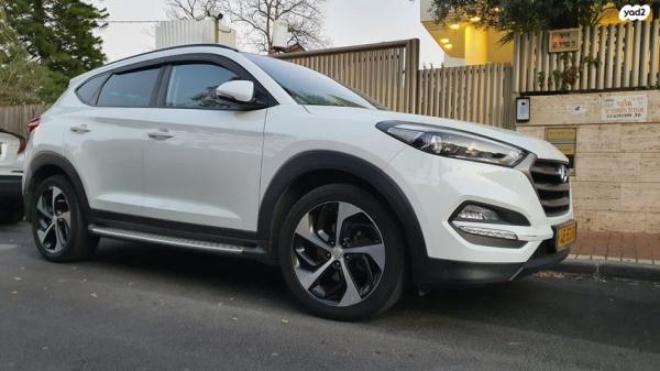 יונדאי טוסון Open Sky אוט' בנזין 2.0 (155 כ"ס) בנזין 2017 למכירה בפתח תקווה