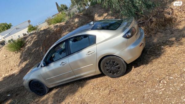 מאזדה i Active סדאן אוט' 1.6 (105 כ''ס) בנזין 2007 למכירה בגדרה