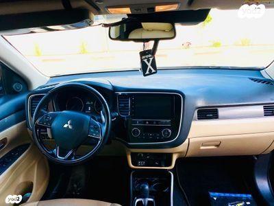 מיצובישי אאוטלנדר Premium אוט' 7 מק' 2.0 (150 כ''ס) בנזין 2018 למכירה בדימונה