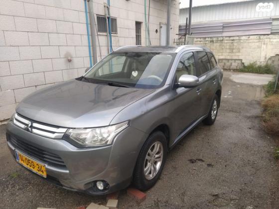 מיצובישי אאוטלנדר Instyle אוט' 7 מק' 2.0 (150 כ"ס) בנזין 2015 למכירה בנתיב השיירה