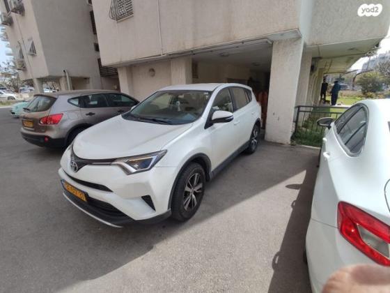 טויוטה RAV4 ארוך 4X4 GLI MC אוט' 2.0 (152 כ"ס) בנזין 2016 למכירה בראשון לציון