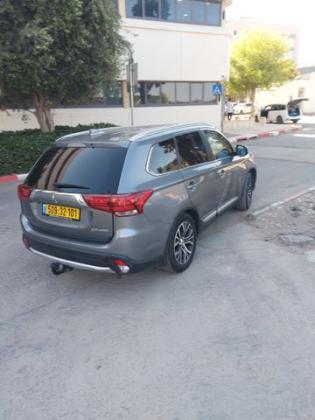 מיצובישי אאוטלנדר Premium אוט' 7 מק' 2.0 (150 כ''ס) בנזין 2018 למכירה בחיפה
