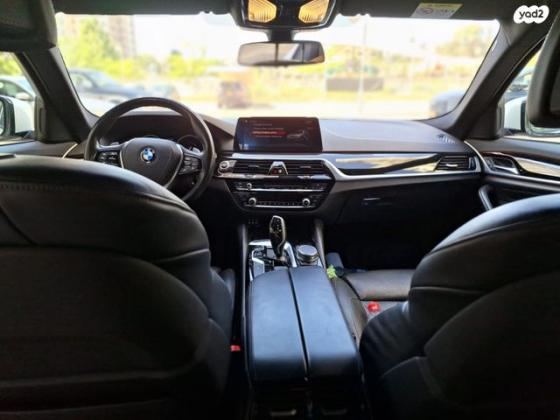 ב.מ.וו סדרה 5 530E IPer Exclusive הייבריד אוט' 2.0 (252 כ"ס) היברידי חשמל / בנזין 2018 למכירה בנתניה