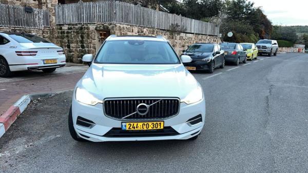 וולוו XC60 4X4 T8 Inscription הייבריד אוט' 2.0 (407 כ"ס) היברידי חשמל / בנזין 2018 למכירה בהסוללים