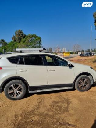 טויוטה RAV4 ארוך 4X4 Premium MC אוט' 2.0 (152 כ''ס) בנזין 2018 למכירה בראשון לציון