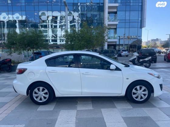 מאזדה i Active סדאן אוט' 1.6 (105 כ''ס) בנזין 2010 למכירה בחולון