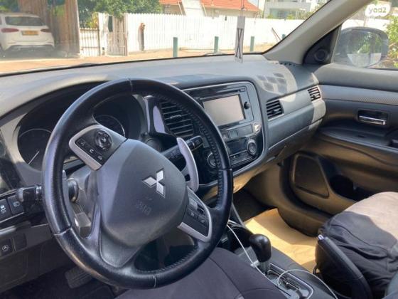 מיצובישי אאוטלנדר 4X4 Supreme אוט' 7 מק' 2.0 (150 כ"ס) בנזין 2013 למכירה בחרוצים