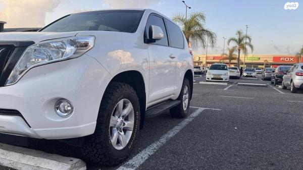 טויוטה לנד קרוזר קצר 4X4 Luxury אוט' דיזל 2.8 (177 כ"ס) דיזל 2016 למכירה בכפר כנא