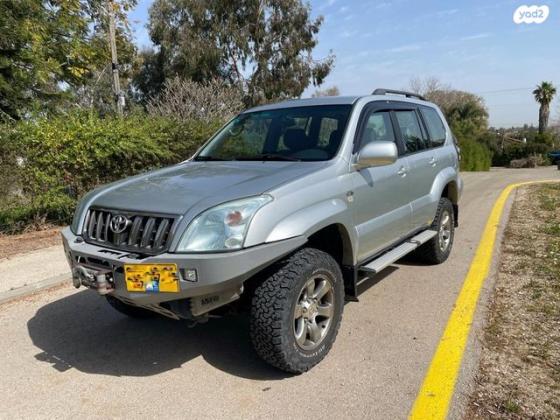 טויוטה לנד קרוזר ארוך 4X4 STD אוט' דיזל 8 מק' 3.0 (173 כ''ס) דיזל 2009 למכירה במשגב דב