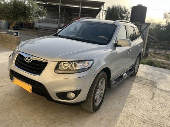 יונדאי סנטה פה 4X4 Luxury אוט' דיזל 7 מק' 2.2 (197 כ''ס) דיזל 2011 למכירה בבאר שבע
