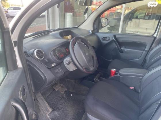 רנו קנגו החדשה Authentiq אוט' בנזין + דלת צד אחת 1.6 (105 כ"ס) בנזין 2013 למכירה ברחובות