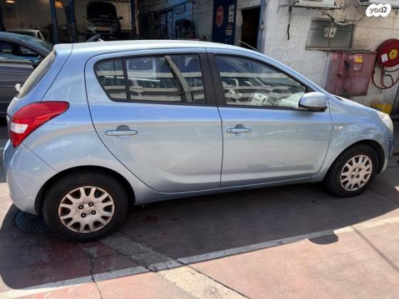 יונדאי i20 GLI אוט' 1.4 (100 כ"ס) בנזין 2010 למכירה בפתח תקווה