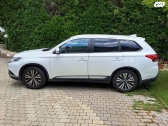 מיצובישי אאוטלנדר Instyle אוט' 7 מק' 2.0 (150 כ"ס) בנזין 2021 למכירה ברקפת