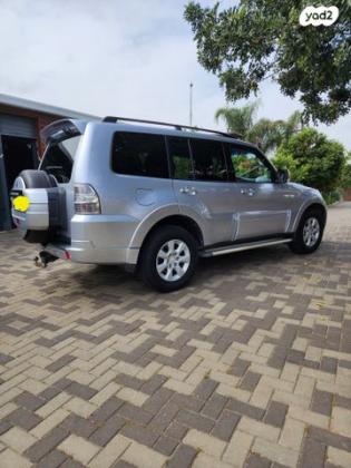 מיצובישי פג'רו ארוך 4X4 Desert אוט' דיזל 7 מק' 3.2 (200 כ"ס) דיזל 2012 למכירה ברמות השבים