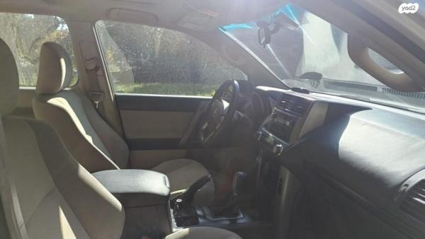 טויוטה לנד קרוזר קצר 4X4 Select אוט' דיזל 3.0 (173 כ''ס) דיזל 2010 למכירה בפארק תעשיות עמק חפר