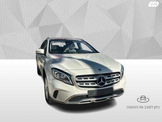 מרצדס GLA GLA200 Urban FL אוט' 1.6 (156 כ"ס) [2017 ואילך] בנזין 2017 למכירה בתל אביב יפו