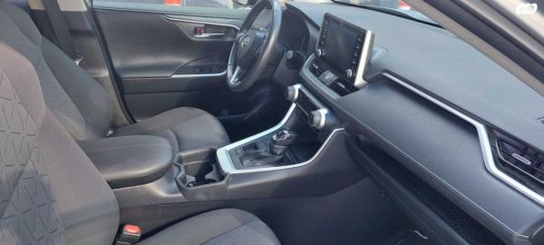 טויוטה RAV4 הייבריד E-xperience הייבריד 5 דל' אוט' 2.5 (178 כ''ס) בנזין 2021 למכירה ברעננה