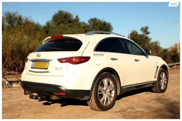 אינפיניטי QX70 / FX37 4X4 GT Premium אוט' 3.7 (320 כ"ס) בנזין 2018 למכירה בפארק תעשיות עמק חפר