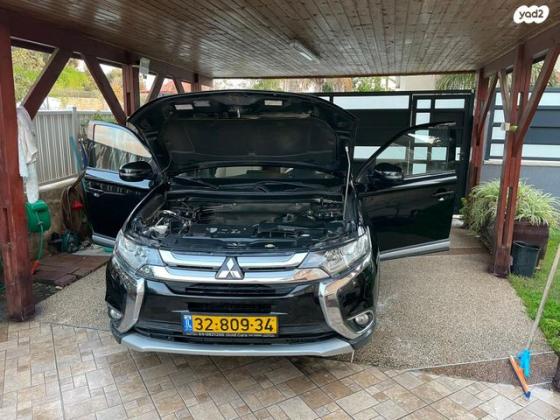 מיצובישי אאוטלנדר Instyle אוט' 7 מק' 2.0 (150 כ"ס) בנזין 2015 למכירה בעתלית