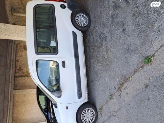 רנו קנגו (עד 2009) Authentiq ידני דיזל 1.9 (65 כ"ס) דיזל 2004 למכירה בכרמיאל