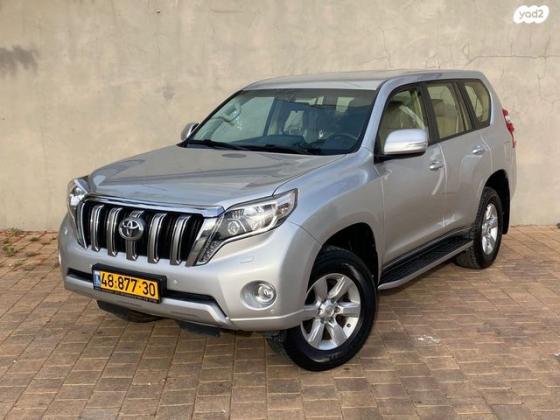 טויוטה לנד קרוזר ארוך 4X4 Select AC אוט' דיזל 7 מק' 3.0 (190 כ''ס) דיזל 2014 למכירה בנתניה