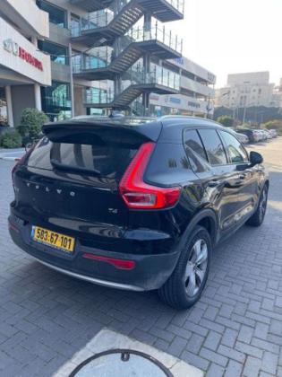 וולוו XC40 T4 Momentum אוט' 2.0 (190 כ''ס) בנזין 2019 למכירה ברעננה