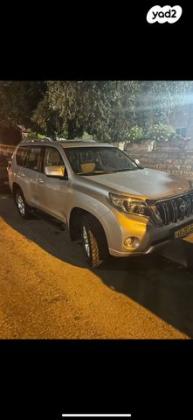 טויוטה לנד קרוזר ארוך 4X4 Luxury Led אוט' דיזל 7 מק' 3.0 (190 כ''ס) דיזל 2015 למכירה בחולון