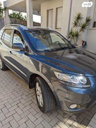 יונדאי סנטה פה 4X4 Executive אוט' בנזין 7 מק' 2.3 (174 כ''ס) בנזין 2012 למכירה בתל מונד