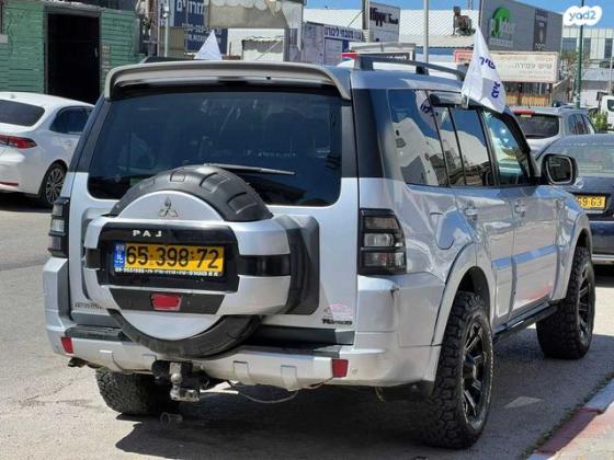 מיצובישי פג'רו ארוך 4X4 Dakar אוט' דיזל 7 מק' 3.2 (200 כ''ס) דיזל 2012 למכירה בנתניה