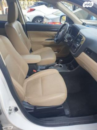מיצובישי אאוטלנדר Premium אוט' 7 מק' 2.0 (150 כ''ס) בנזין 2016 למכירה בחריש